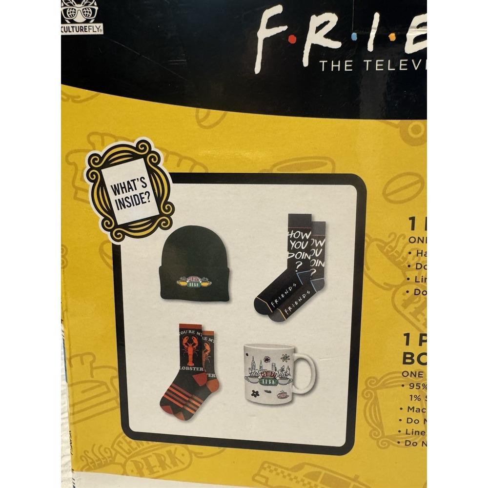 Friends Central Perk Gift Set (Mug, Socks x 2, And Beanie) BRAND NEW - Picture 7 of 10